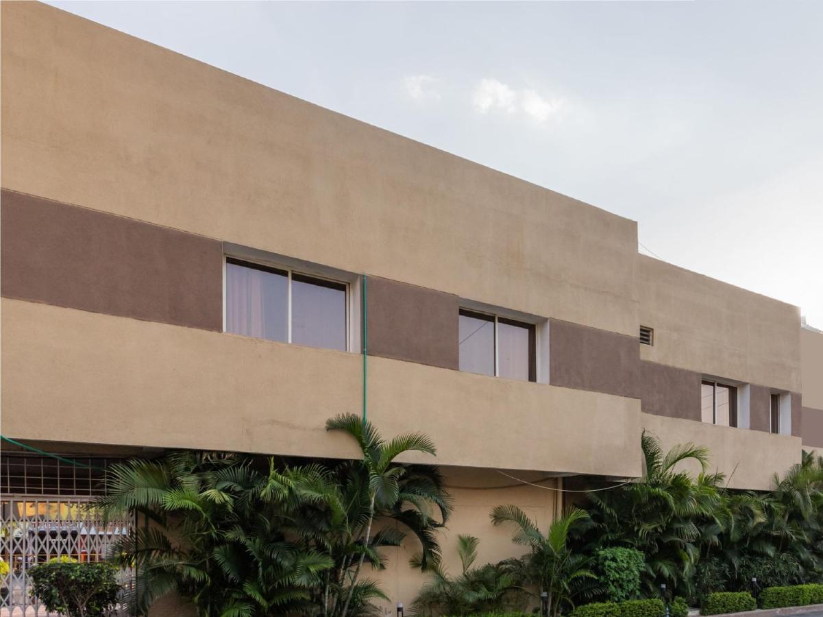 Collection O 29684 Hotel Vikram Palace & Restaurant Dayal Bagh Bagian luar foto