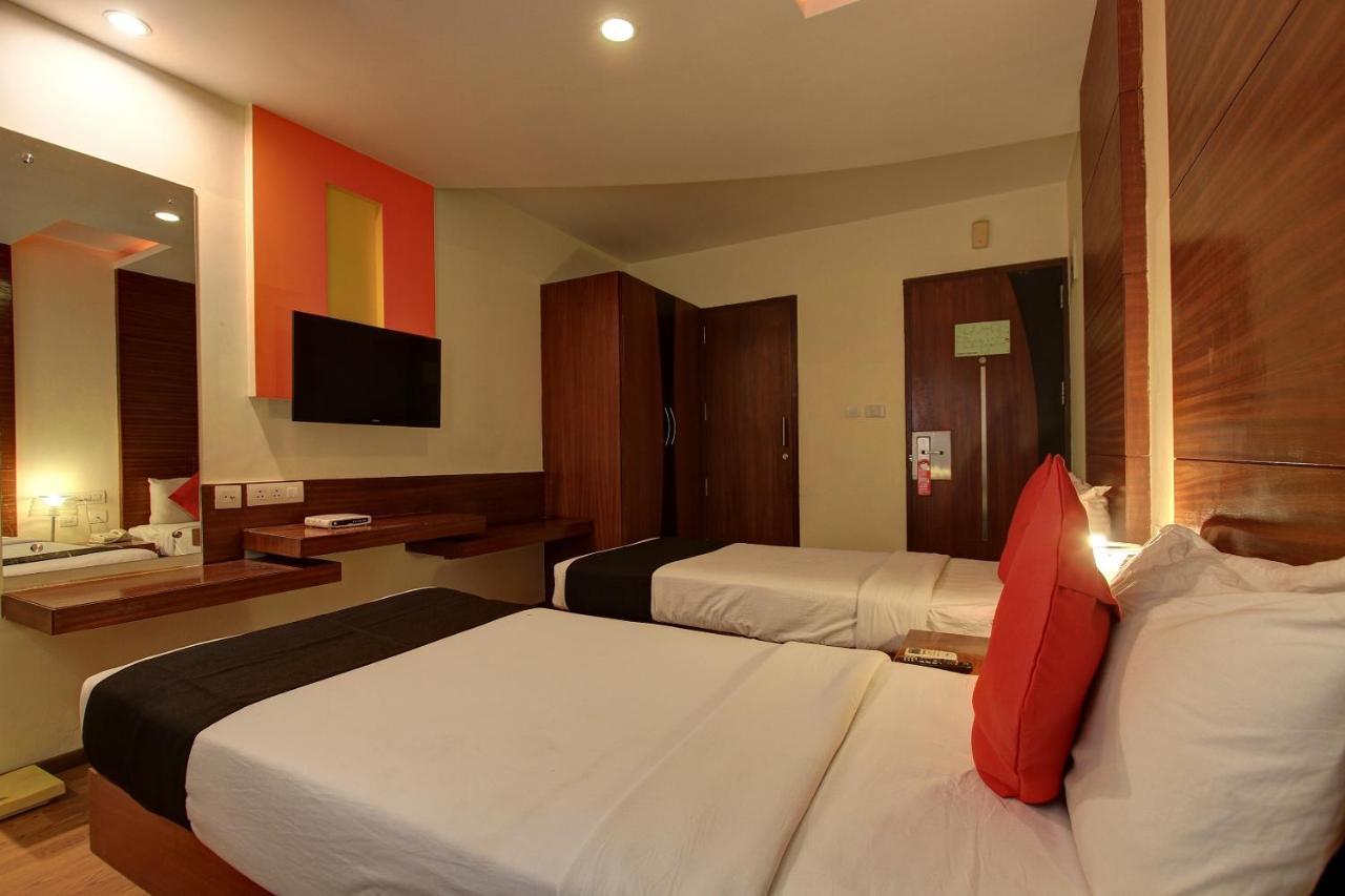 Collection O 29684 Hotel Vikram Palace & Restaurant Dayal Bagh Bagian luar foto