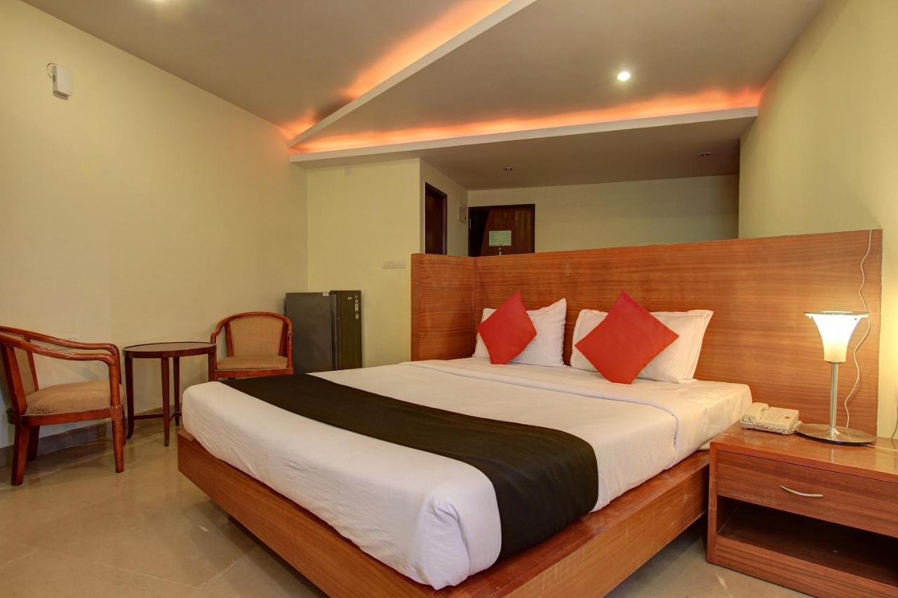 Collection O 29684 Hotel Vikram Palace & Restaurant Dayal Bagh Ruang foto